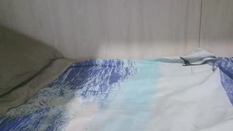 Snapshot of dkhkr93 chatting on February 10, 11:02 pm dkhkr93 online show from February 10, 11:02 pm