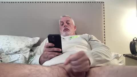 dmb2019999 online show from December 4, 8:07 pm