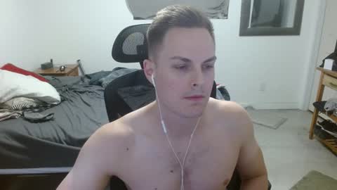 Snapshot of dmoney212 chatting on January 26, 3:27 am dmoney212 online show from January 26, 3:27 am