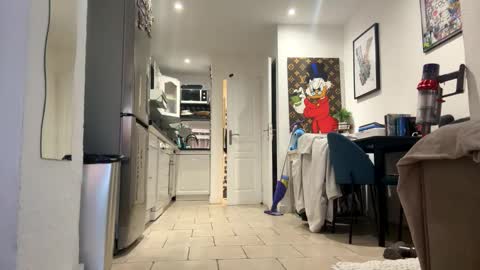 Snapshot of dmot2024 chatting on December 1, 8:30 am dmot2024 online show from December 1, 8:30 am