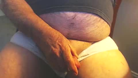 docbob0776 online show from April 14, 1:50 pm