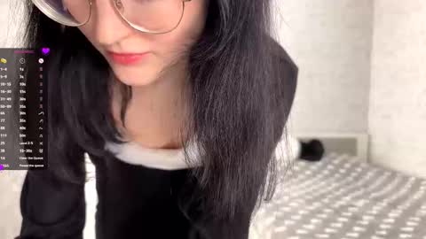 Annie PVT IS OPEN online show from October 15, 9:04 pm