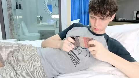 Alex online show from May 30, 1:03 am