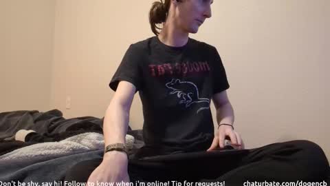 Snapshot of dogencb chatting on January 9, 6:05 am Dogencb online show from January 9, 6:05 am