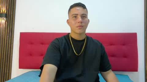  01 online show from May 15, 11:50 am