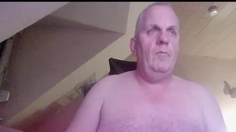 Snapshot of doggy2629 chatting on January 10, 10:03 pm doggy2629 online show from January 10, 10:03 pm