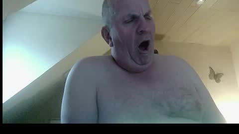 Snapshot of doggy2629 chatting on February 20, 4:18 pm doggy2629 online show from February 20, 4:18 pm