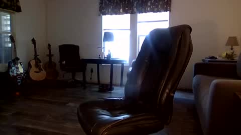 dogluc7 online show from October 3, 8:17 pm