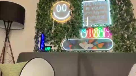 Snapshot of dohmerboyz chatting on February 14, 11:51 am GIJO online show from February 14, 11:51 am