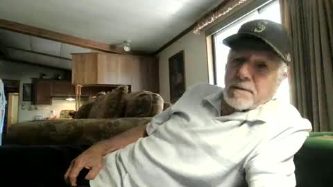 Snapshot of doingmyself69 chatting on September 24, 9:29 pm doingmyself69 online show from September 24, 9:29 pm