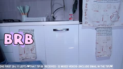 Snapshot of dolce4you69 chatting on January 10, 8:18 am Dea----IF YOU WANT TO SUPPORT ME -Purshase subscribtions scroll BIO  THANK YOU LOVE - online show from January 10, 8:18 am