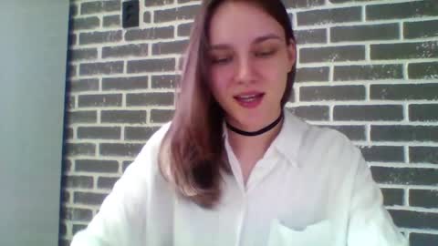 dolcezza_ online show from April 27, 10:46 am