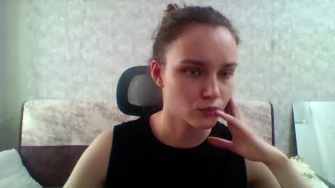 Snapshot of dolcezza_ chatting on May 20, 10:54 am dolcezza_ online show from May 20, 10:54 am