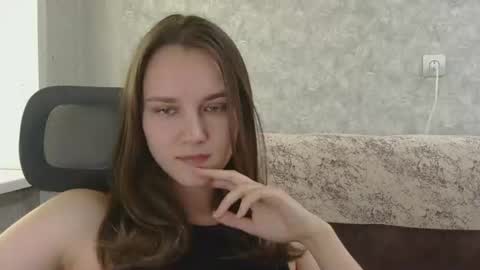 Snapshot of dolcezza_ chatting on June 12, 9:41 am dolcezza_ online show from June 12, 9:41 am