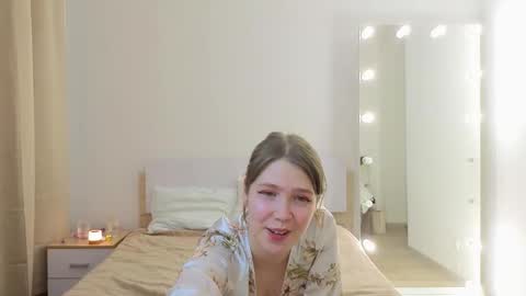 Snapshot of doll_ball chatting on February 24, 6:39 pm Ann online show from February 24, 6:39 pm