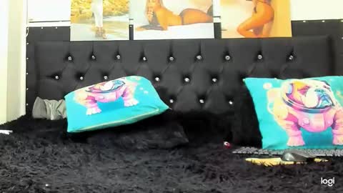 C E L E S T E  online show from January 4, 10:45 pm