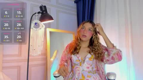 doll_isa_ online show from September 19, 7:47 pm