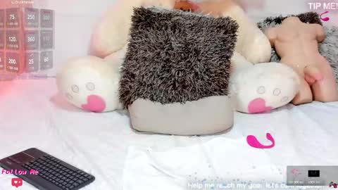 Snapshot of doll_lorenn26 chatting on January 31, 7:11 pm doll_lorenn26 online show from January 31, 7:11 pm