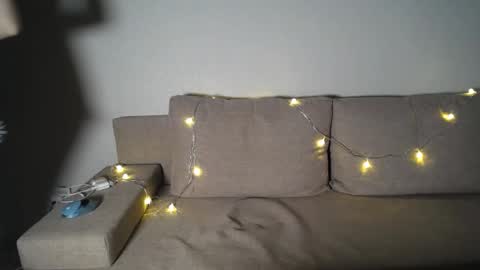 Marina online show from December 12, 2:22 pm