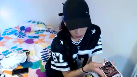 Snapshot of doll_sary chatting on April 22, 7:04 pm Catherine XXX online show from April 22, 7:04 pm