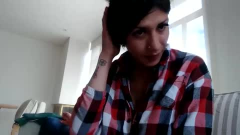 Snapshot of doll_sary chatting on May 26, 6:26 pm Catherine XXX online show from May 26, 6:26 pm