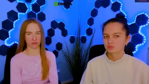 doll_vey online show from February 5, 10:09 am