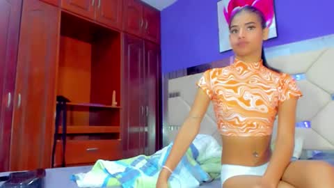 dollcute_latin online show from February 25, 11:31 am