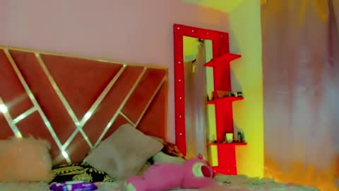 dollcute_latin online show from May 8, 7:57 am
