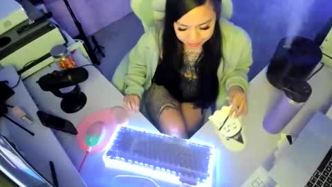 DOLLLFACE online show from October 23, 4:56 am