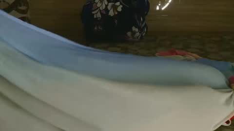 Snapshot of dolly_2 chatting on January 28, 10:34 am dolly_2 online show from January 28, 10:34 am