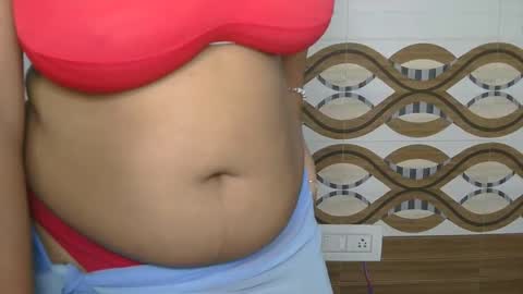 Snapshot of dolly_2 chatting on February 4, 7:51 am dolly_2 online show from February 4, 7:51 am