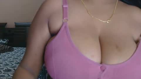 Snapshot of dolly_2 chatting on October 14, 3:51 am dolly_2 online show from October 14, 3:51 am