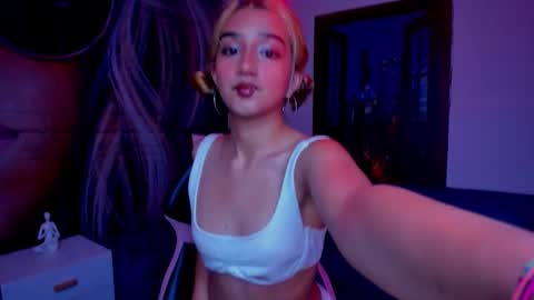 Dolly pocket online show from February 25, 8:07 pm