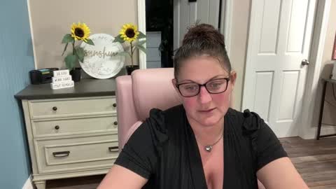 Dolly online show from March 5, 12:16 am