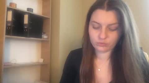 DollyRoma online show from October 31, 1:34 pm