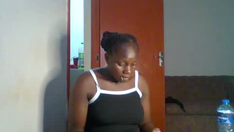 dollyvee online show from July 2, 6:36 pm