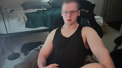 doloresman online show from March 17, 6:33 pm