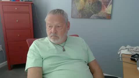 Snapshot of doloroso chatting on October 6, 10:40 pm Doloroso online show from October 6, 10:40 pm