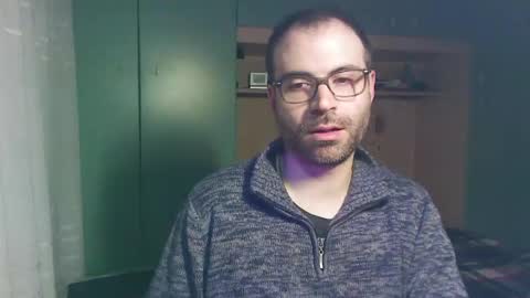 Snapshot of domco9 chatting on April 16, 8:26 am domco9 online show from April 16, 8:26 am