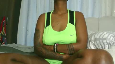 Snapshot of domecesy chatting on October 23, 2:49 pm Amarie noels online show from October 23, 2:49 pm