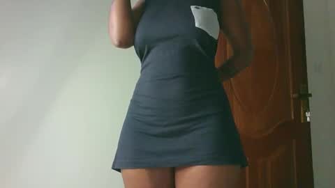 Snapshot of domecesy chatting on November 10, 11:15 pm Amarie noels online show from November 10, 11:15 pm