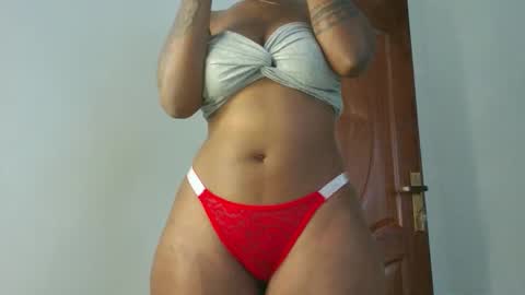 Snapshot of domecesy chatting on November 16, 12:22 pm Amarie noels online show from November 16, 12:22 pm