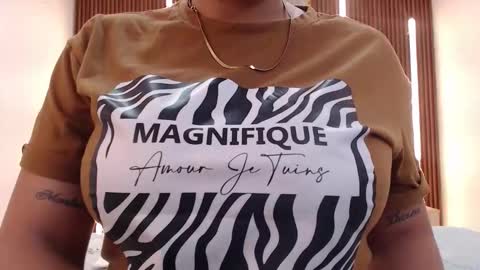 Snapshot of domenica_west chatting on January 13, 11:59 am domenica online show from January 13, 11:59 am