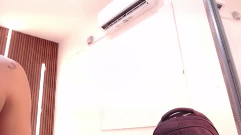 Snapshot of domenica_west chatting on February 12, 12:22 pm domenica online show from February 12, 12:22 pm