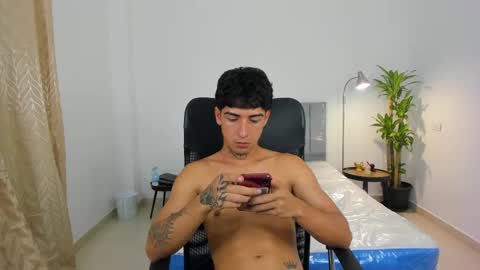 Snapshot of domi_master chatting on February 17, 12:54 am MASTER online show from February 17, 12:54 am