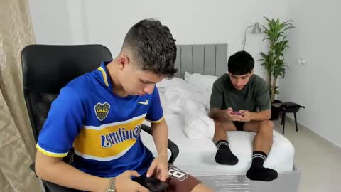 Snapshot of domi_master chatting on March 4, 1:45 am MASTER online show from March 4, 1:45 am