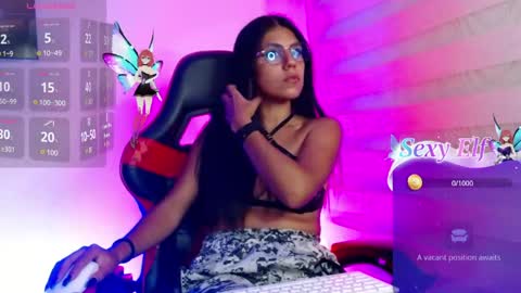 Snapshot of domina_lia chatting on April 27, 5:49 am Domina Lia online show from April 27, 5:49 am