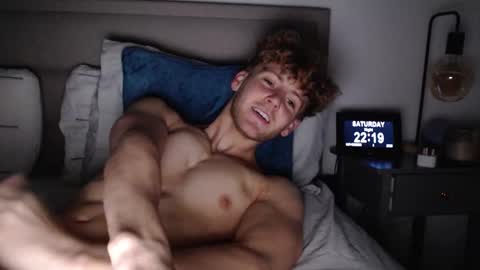 Alex...  online show from November 8, 10:19 pm