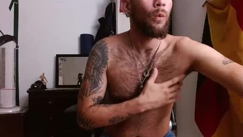 Snapshot of dominantthewolf chatting on April 13, 3:12 am Logan - INDEPENDET MODEL online show from April 13, 3:12 am