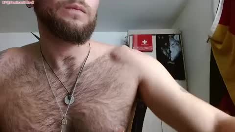 Logan - INDEPENDET MODEL online show from May 14, 6:15 pm